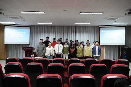 团委工作人员合影